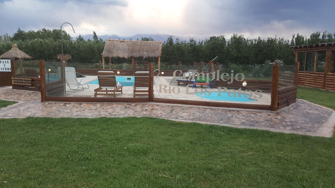 Complejo Rio Los Patos - Apartamentos Barreal Eksteriør billede